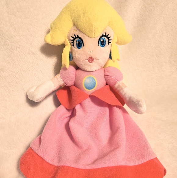 NWT Culturefly Nintendo Princess Peach Mini Backpack, Journal, And Plush Doll - Picture 12 of 14